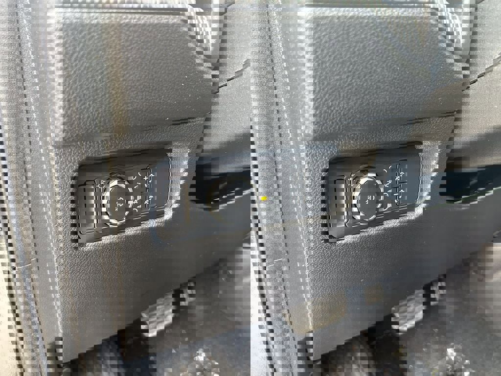 New 2026 Ford Ranger Lariat w/ Black Appearance Package image 11