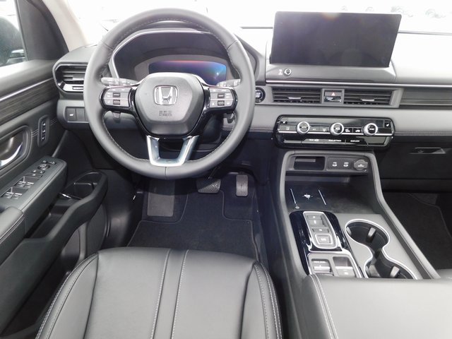 New 2026 Honda Pilot Touring image 17