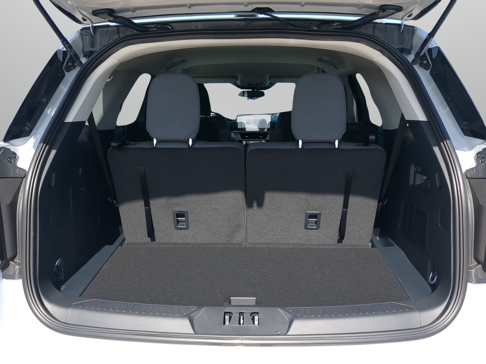 New 2026 Ford Explorer Active RWD image 49