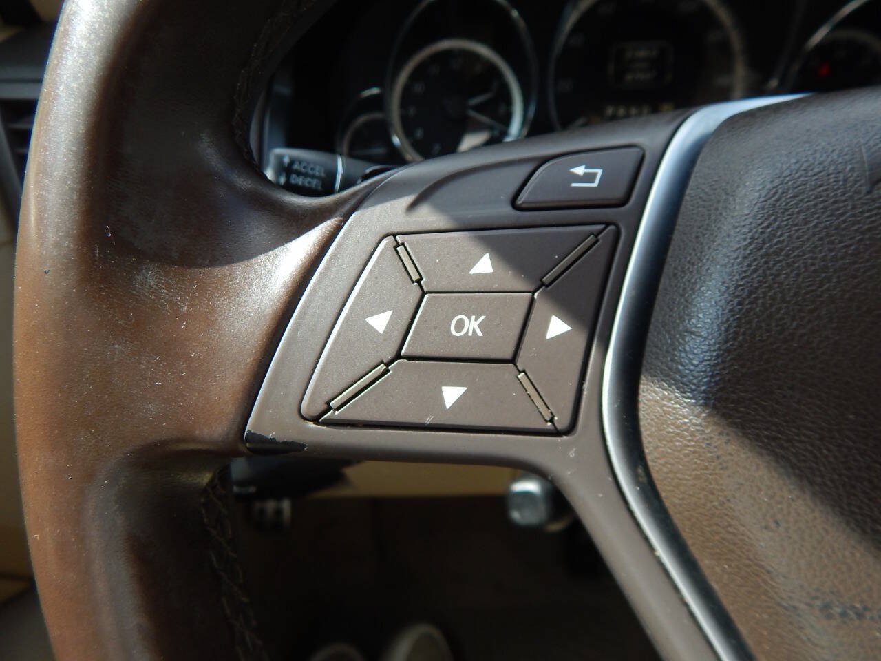 Used 2012 Mercedes-Benz E 350 Cabriolet image 25