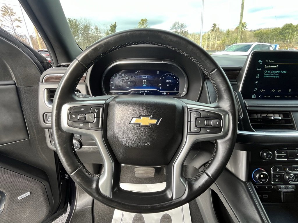 Used 2024 Chevrolet Suburban LT image 2