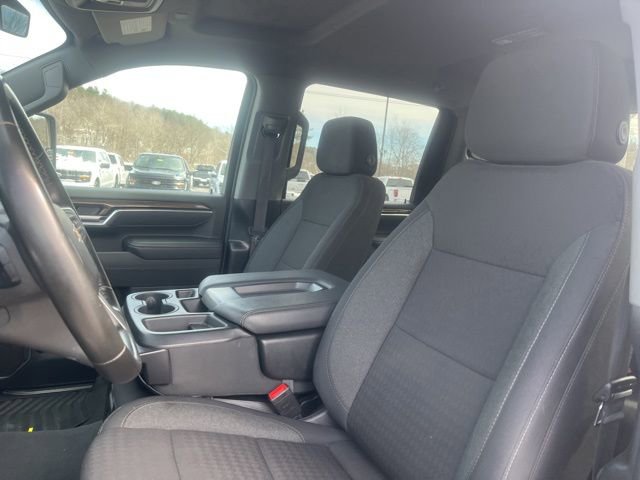 Used 2025 Chevrolet Silverado 2500 LT w/ Convenience Package image 12