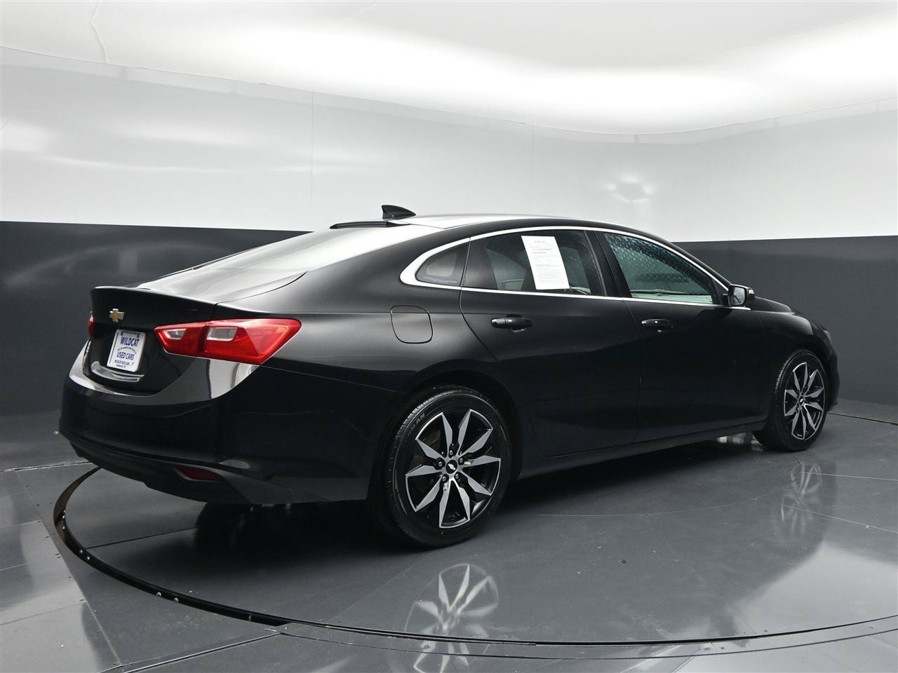 Used 2018 Chevrolet Malibu LT FWD image 6