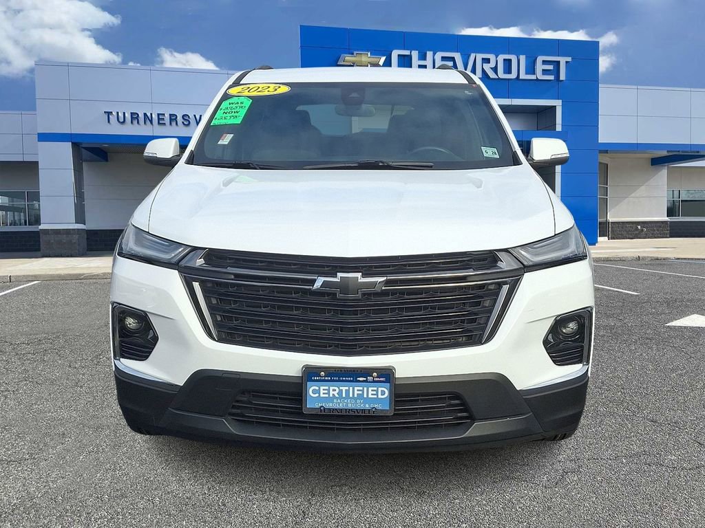 Certified 2023 Chevrolet Traverse LT image 2