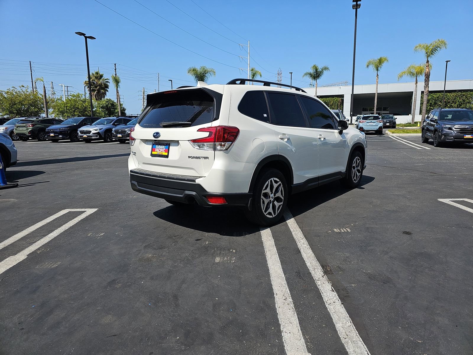 Used 2023 Subaru Forester Premium AWD/4WD image 7
