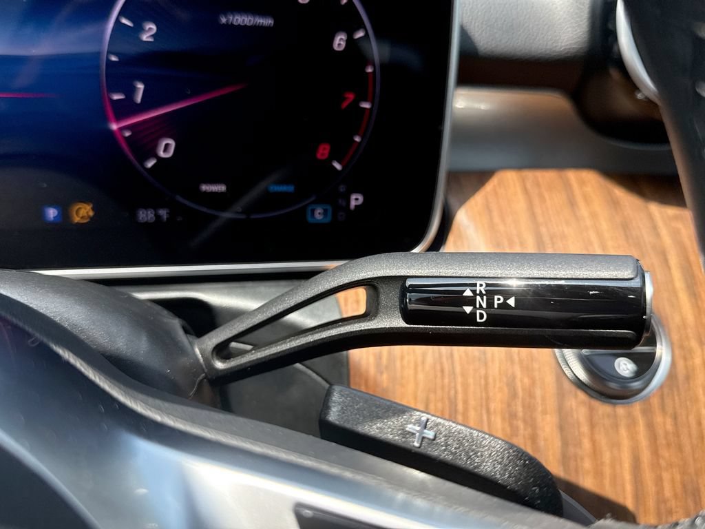 Used 2025 Mercedes-Benz C 300 Sedan image 22