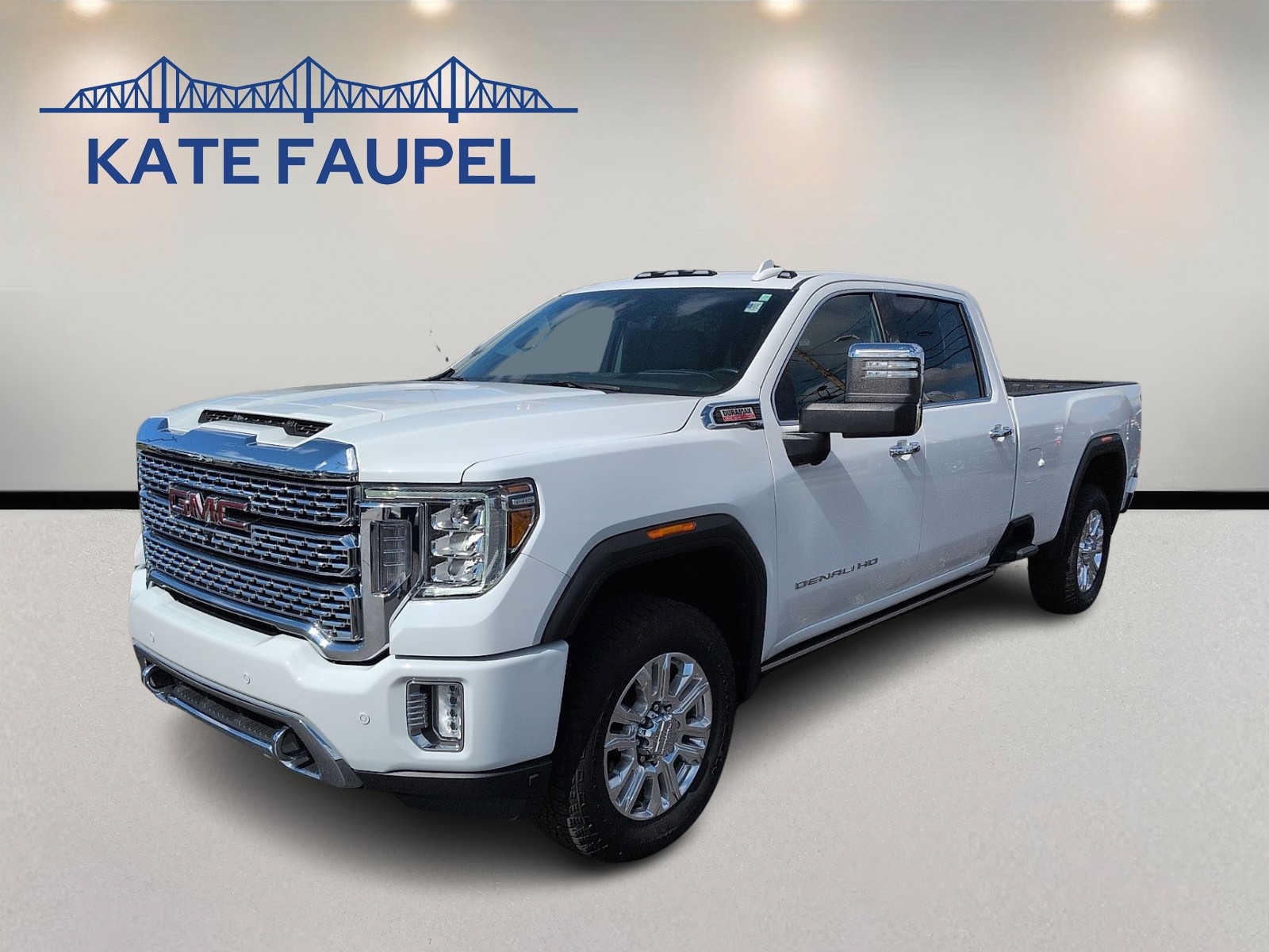 Used 2022 GMC Sierra 3500 Denali w/ Technology Package AWD/4WD image 3