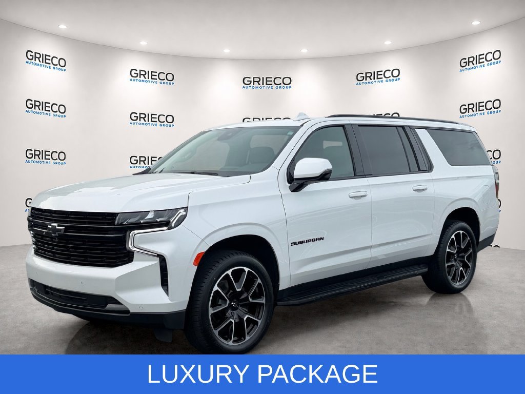 Used 2024 Chevrolet Suburban RST w/ Luxury Package RWD image 3