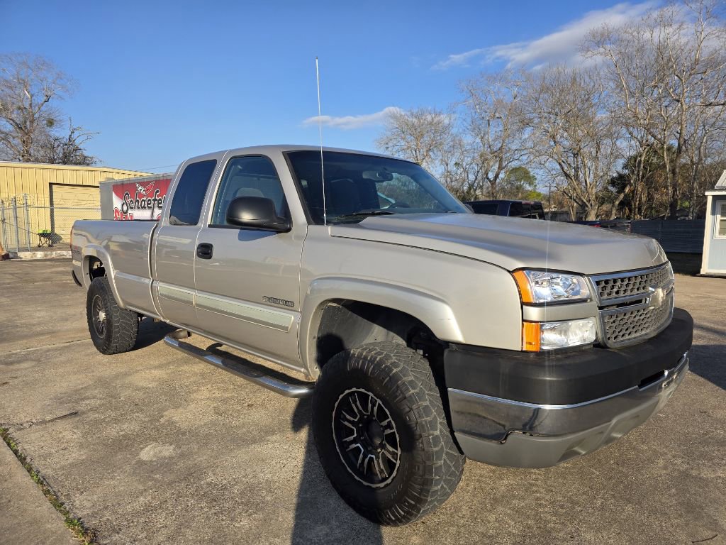 Used 2005 Chevrolet Silverado 2500 LS
