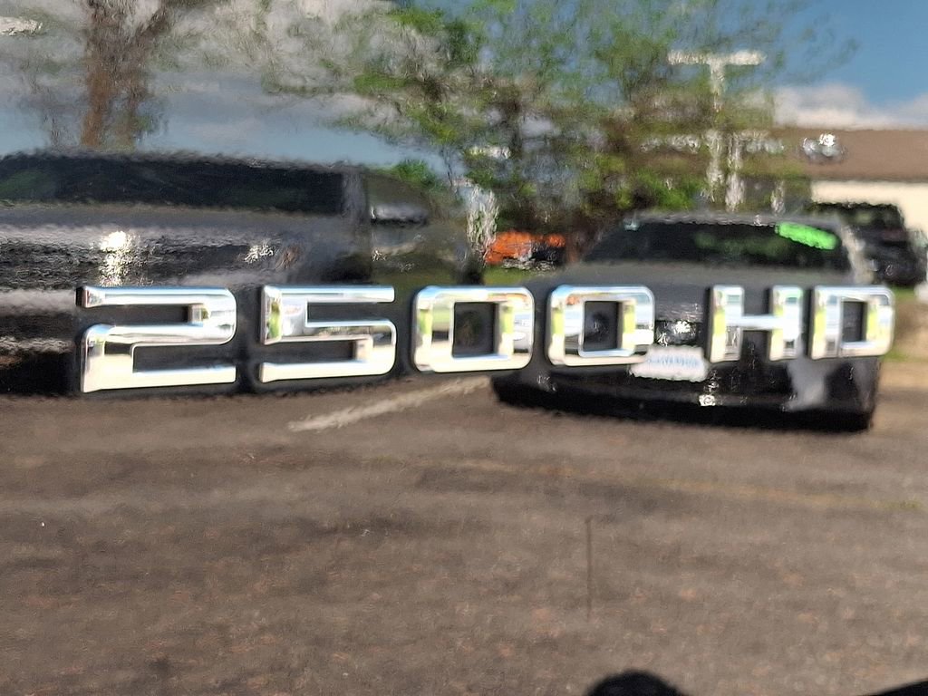 Used 2022 Chevrolet Silverado 2500 LT w/ Convenience Package image 33