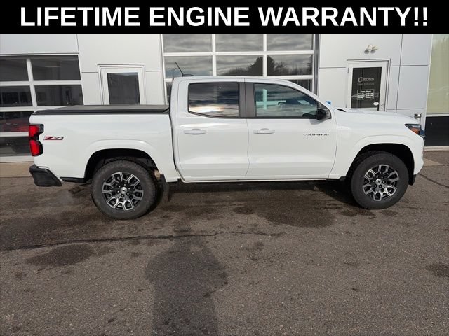 Used 2024 Chevrolet Colorado Z71 w/ Z71 Convenience Package 2 AWD/4WD image 6