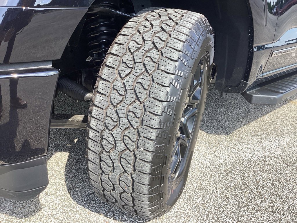 New 2025 Ford F150 XLT w/ Equipment Group 301A Standard image 16