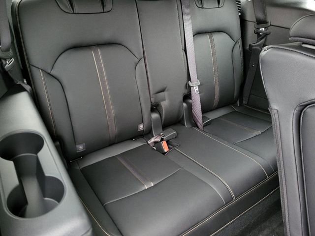 Certified 2025 MAZDA CX-90 3.3 Turbo w/ Select Package image 18