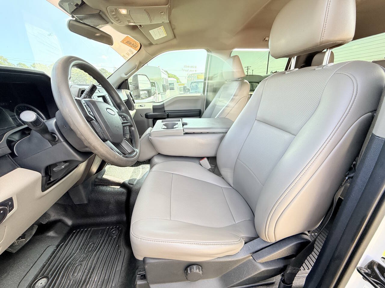 Used 2022 Ford F250 XL w/ Power Equipment Group AWD/4WD image 8