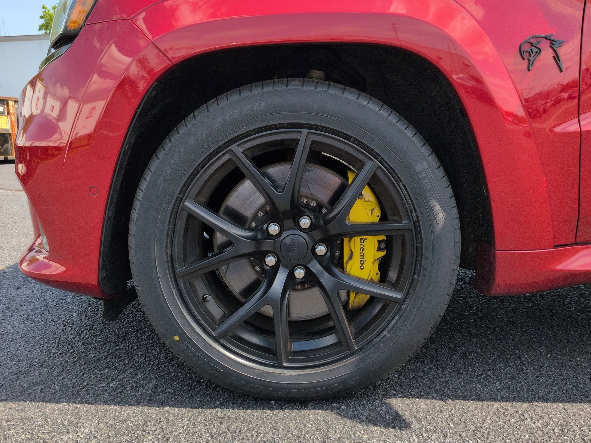 Used 2018 Jeep Grand Cherokee Trackhawk AWD/4WD image 34