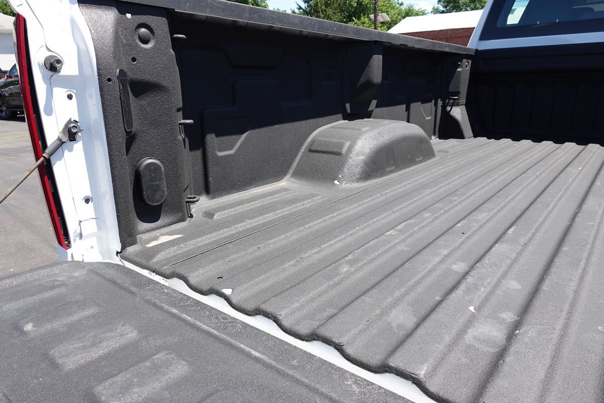 Used 2025 Chevrolet Silverado 2500 W/T AWD/4WD image 25