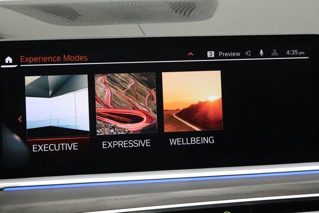 Used 2022 BMW X7 xDrive40i w/ Cold Weather Package image 41