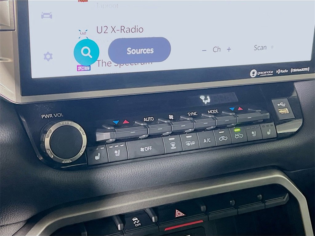 Used 2024 Toyota Tundra Limited image 15