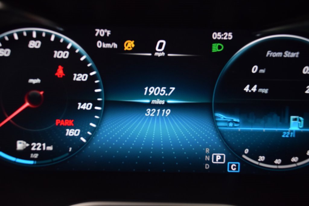 Used 2022 Mercedes-Benz GLC 300 image 25