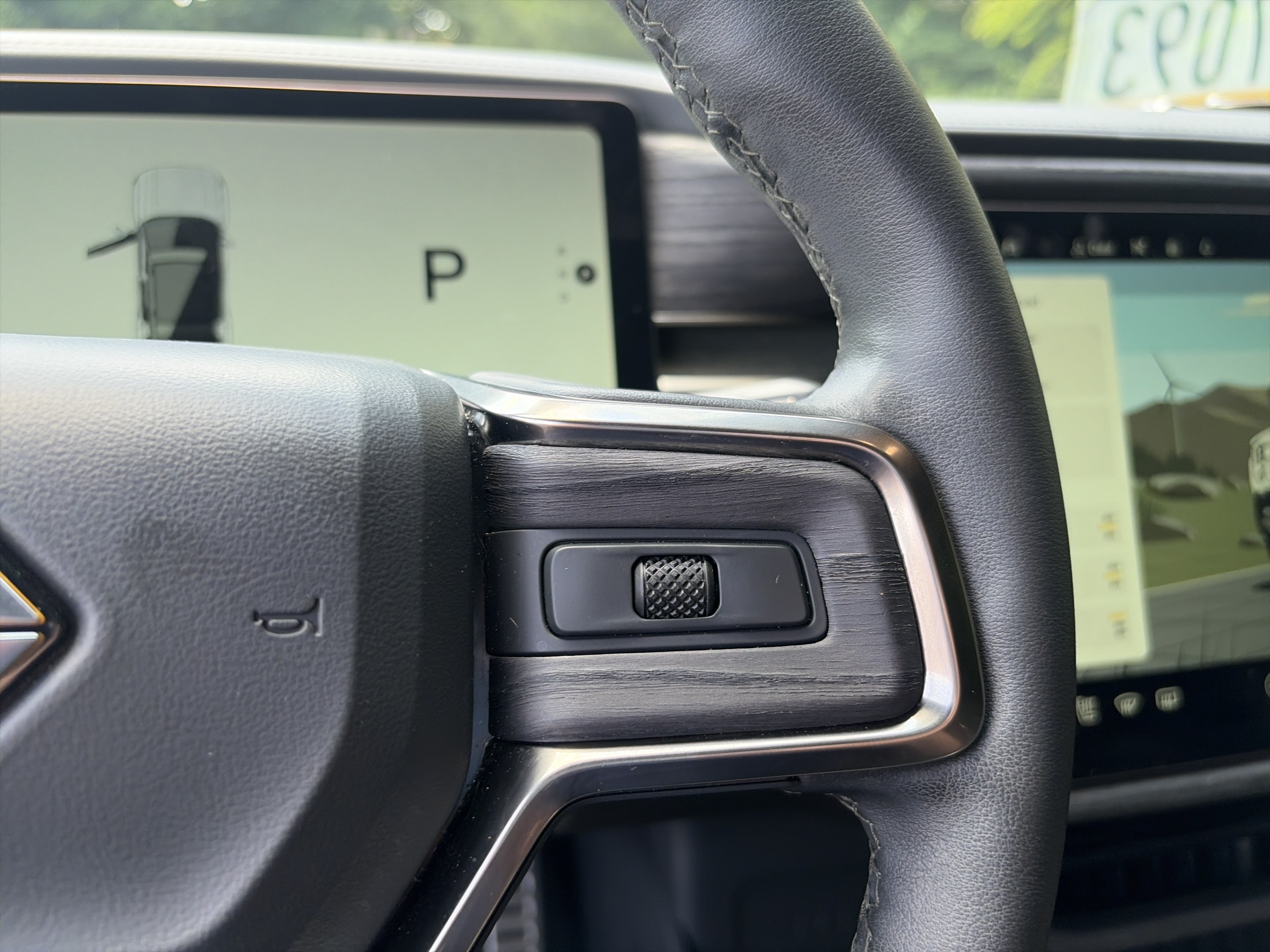Used 2022 Rivian R1S Launch Edition AWD/4WD image 50