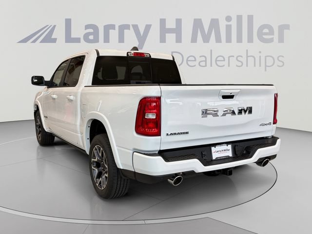 New 2027 RAM 1500 Laramie w/ Laramie Preferred Package AWD/4WD image 3