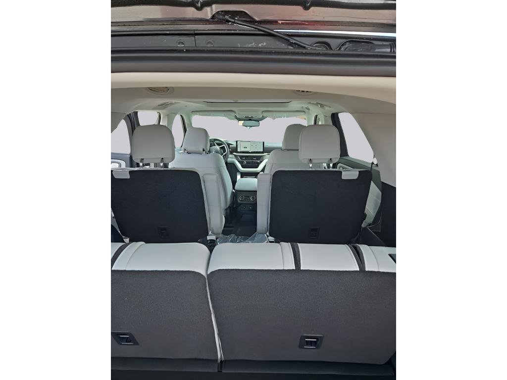 New 2026 Ford Explorer Platinum w/ LUX Leather Package AWD/4WD image 14