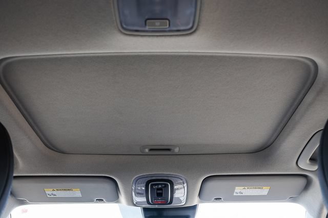 Certified 2022 Hyundai Elantra Limited FWD image 19