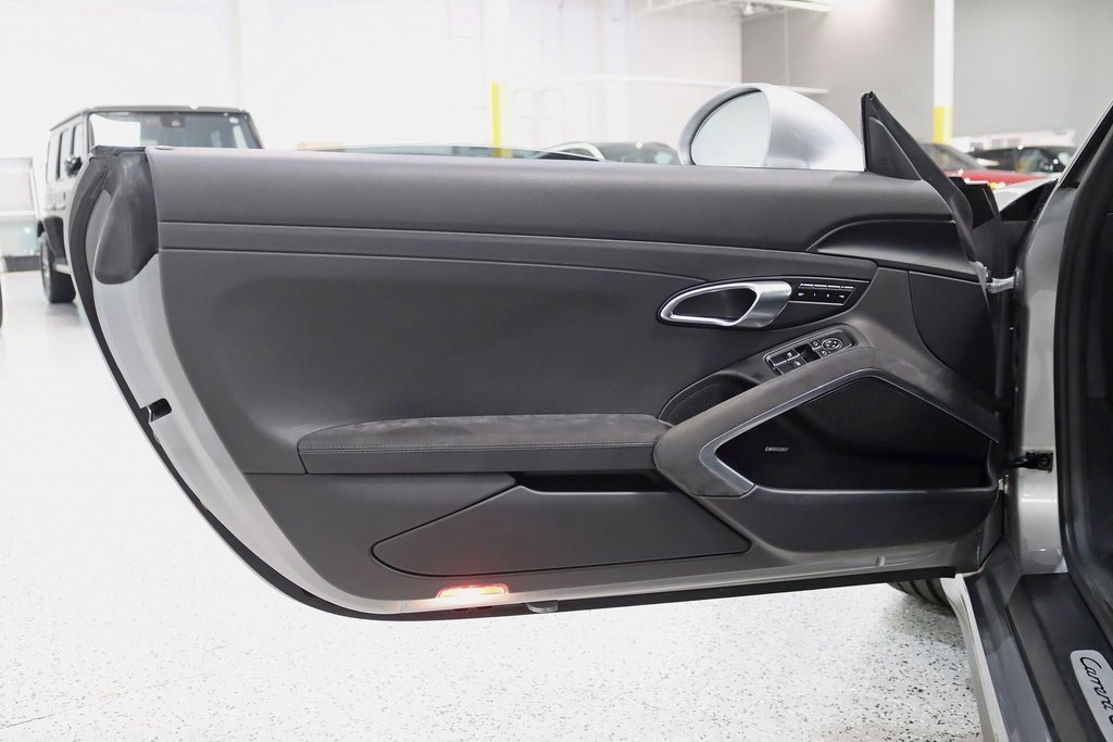 Used 2019 Porsche 911 Carrera GTS image 33