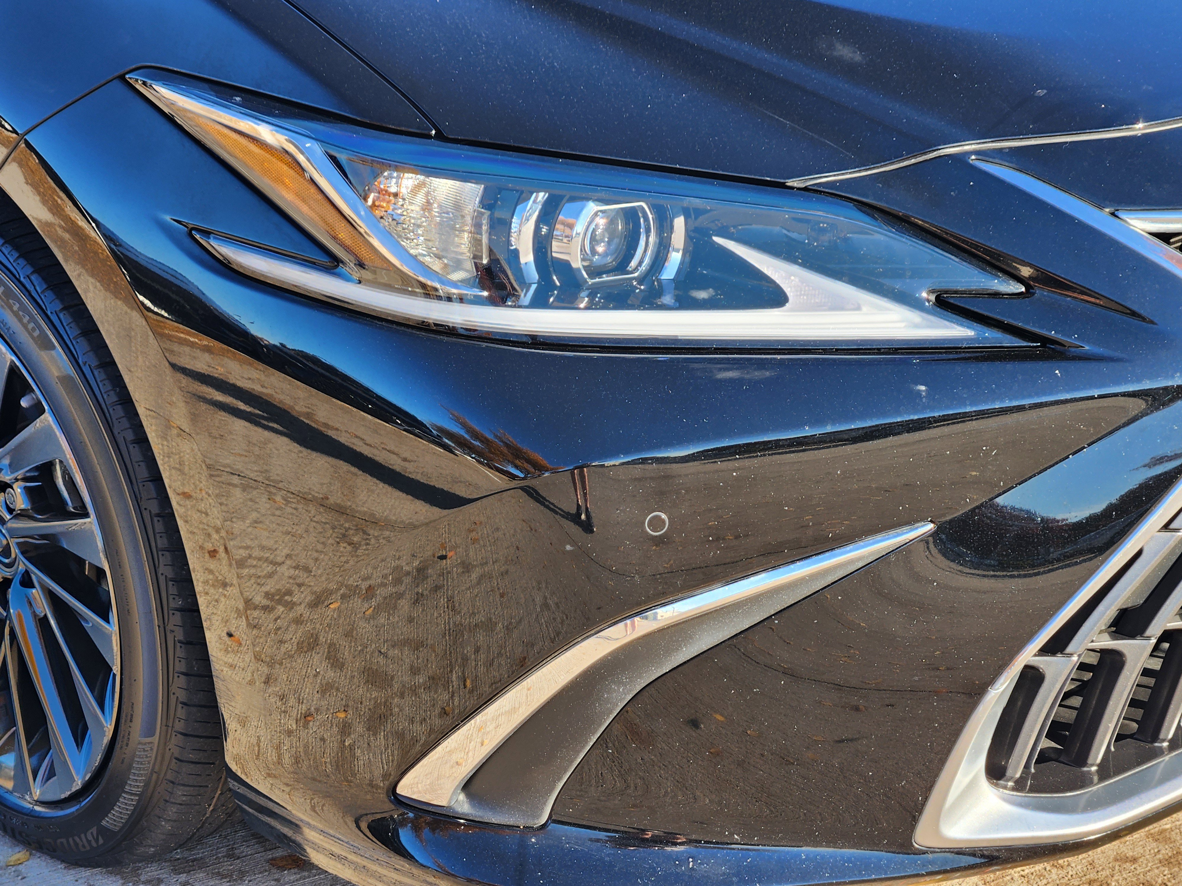 Used 2024 Lexus ES 350 w/ Luxury Package image 5