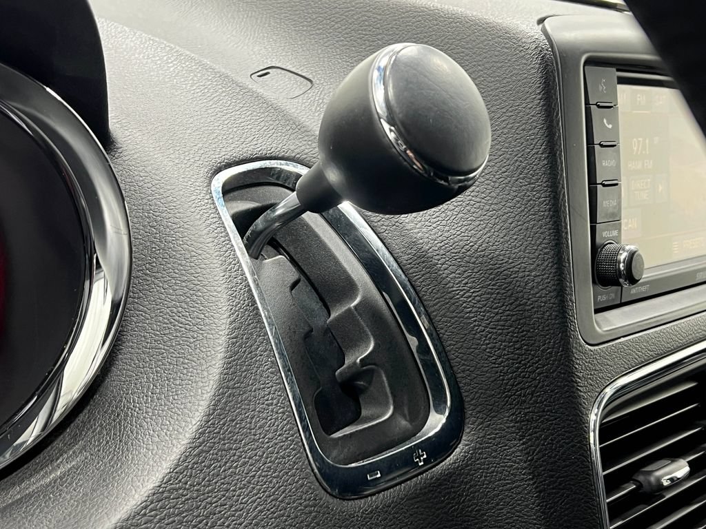 Used 2016 Dodge Grand Caravan R/T FWD image 29