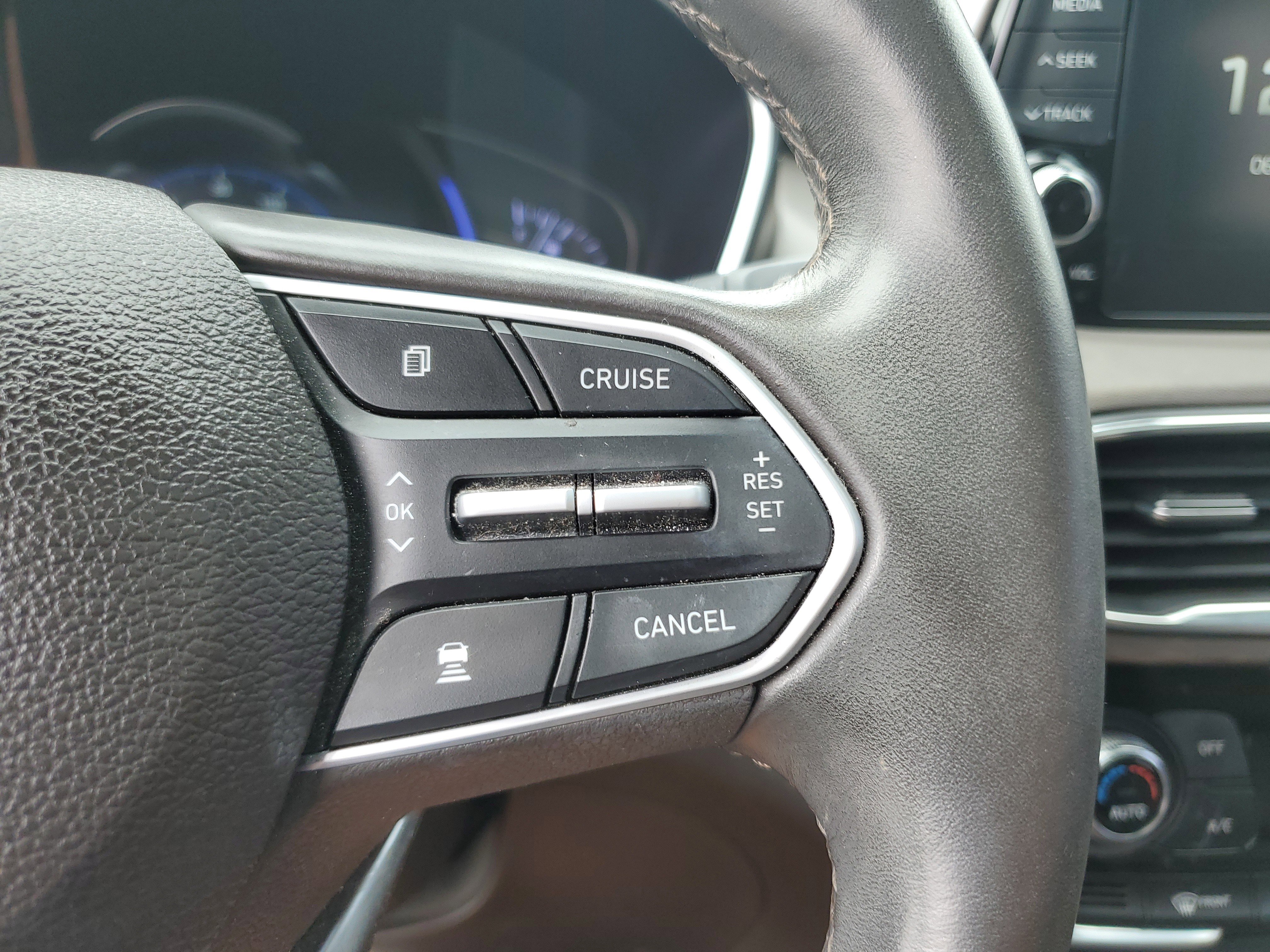 Used 2020 Hyundai Santa Fe Limited FWD image 23