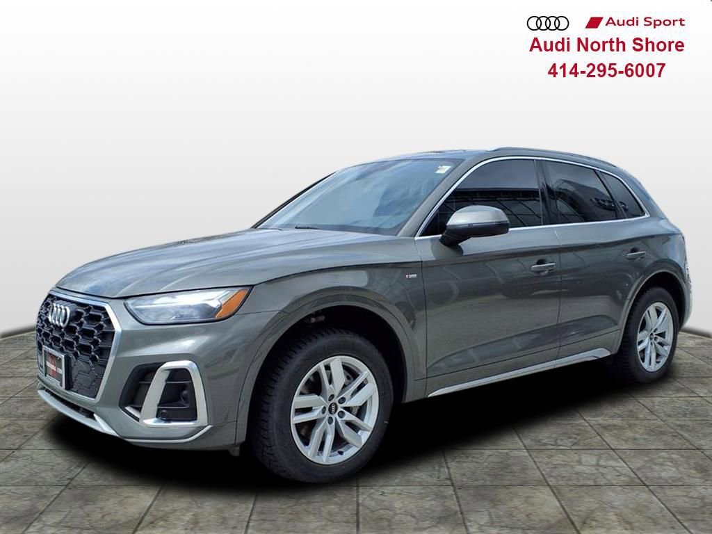 Used 2023 Audi Q5 2.0T Premium w/ Convenience Package image 4