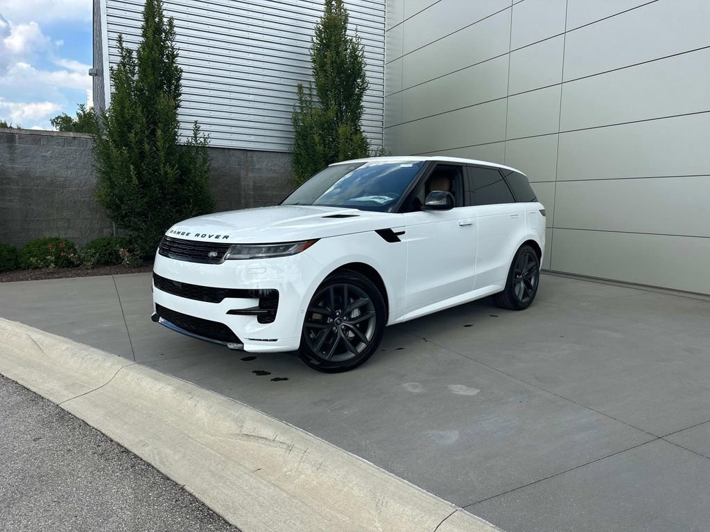 New 2025 Land Rover Range Rover Sport Dynamic SE