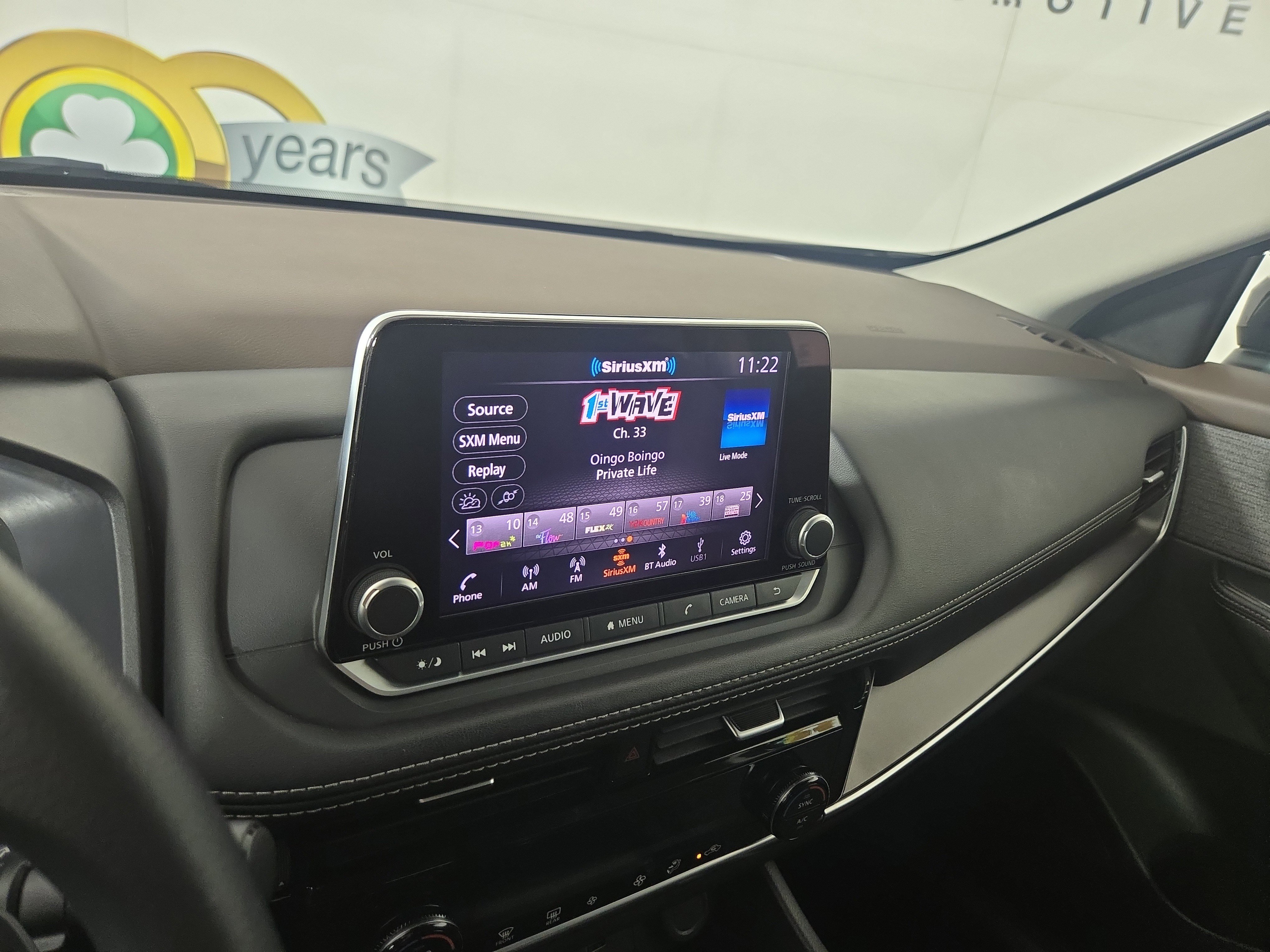 Used 2023 Nissan Rogue SV image 19