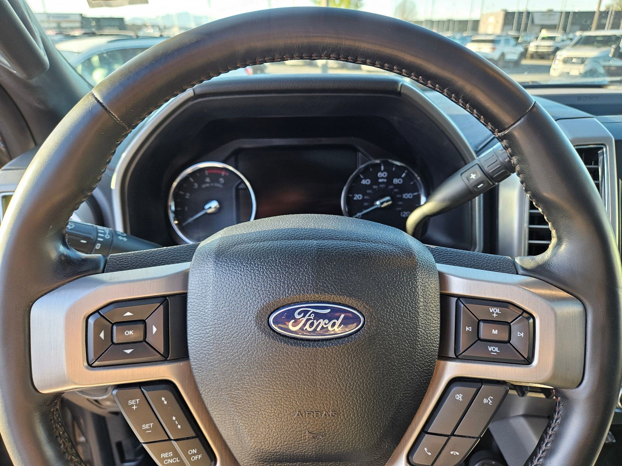 Used 2018 Ford F350 Platinum w/ Platinum Ultimate Package image 23