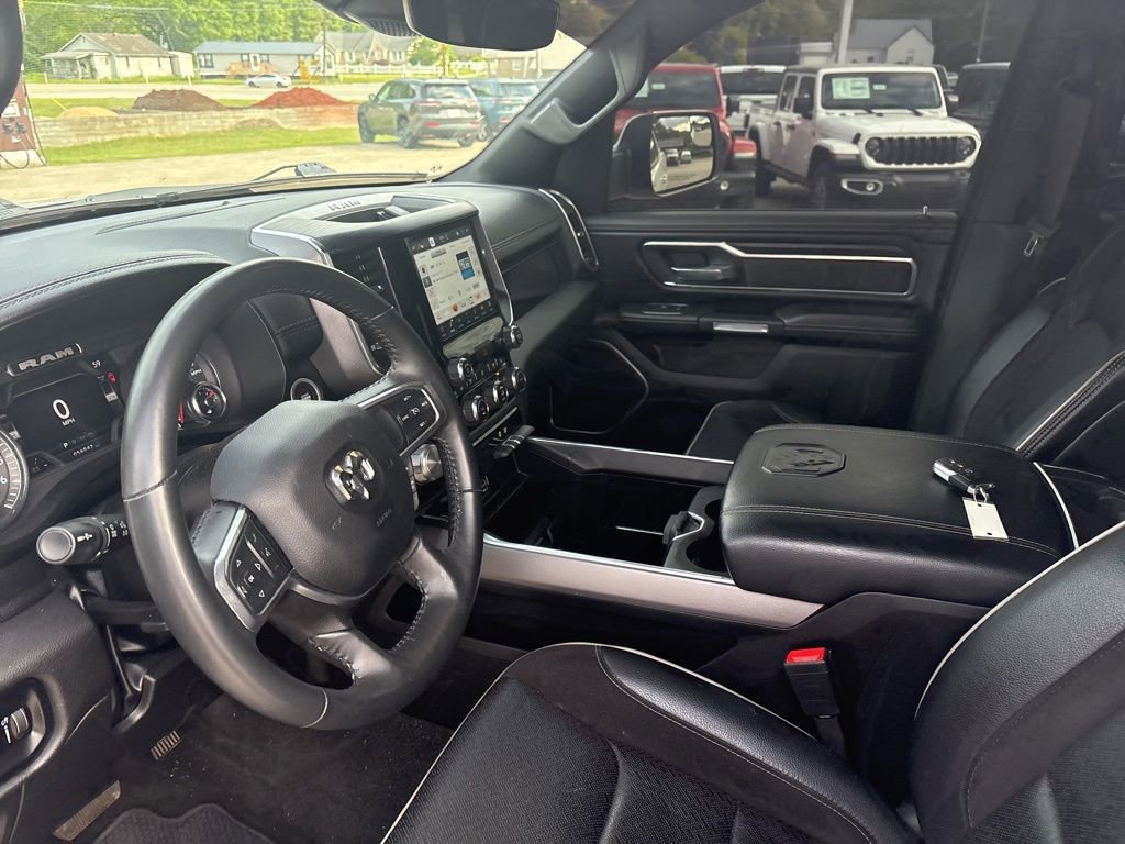 Used 2024 RAM 1500 Laramie AWD/4WD image 11