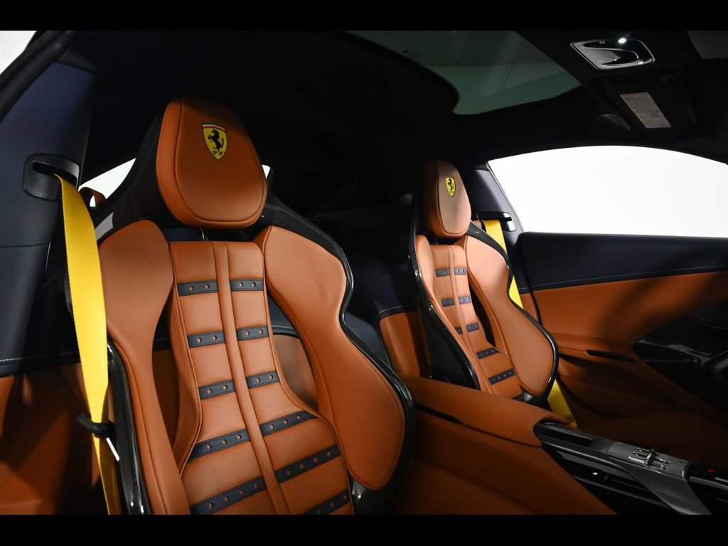 Certified 2025 Ferrari 12Cilindri RWD image 4