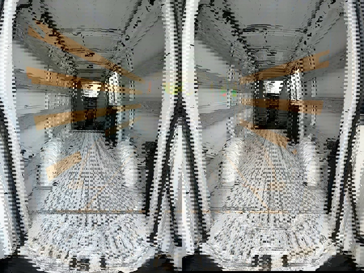 Used 2017 GMC Savana 2500 image 21