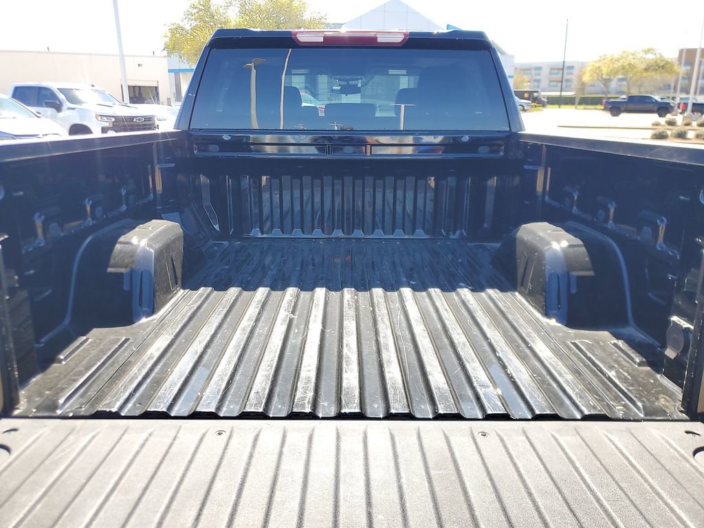 Used 2025 Chevrolet Silverado 1500 LT image 7