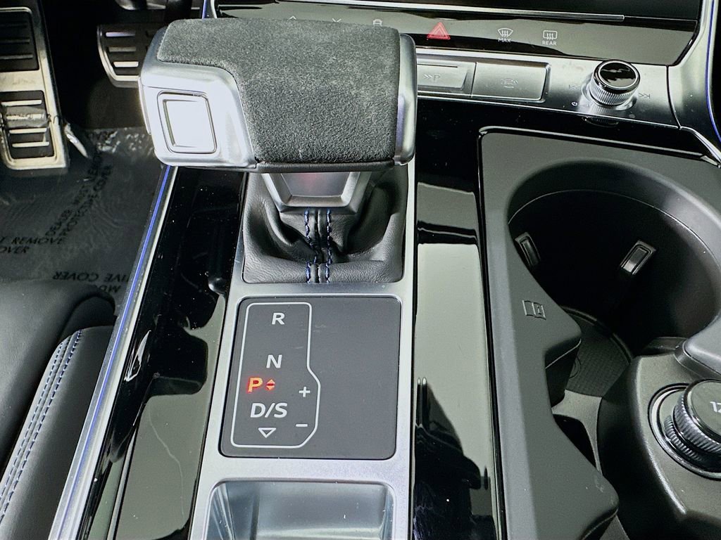 Used 2025 Audi RS 6 performance image 18