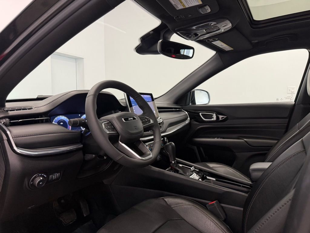 Used 2023 Jeep Compass Limited w/ Elite Group for (Red) Edition image 13