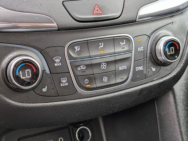 Used 2019 Chevrolet Equinox LT w/ Driver Convenience Package AWD/4WD image 22