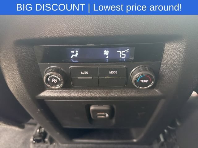 Used 2023 Chevrolet Traverse LT AWD/4WD image 22