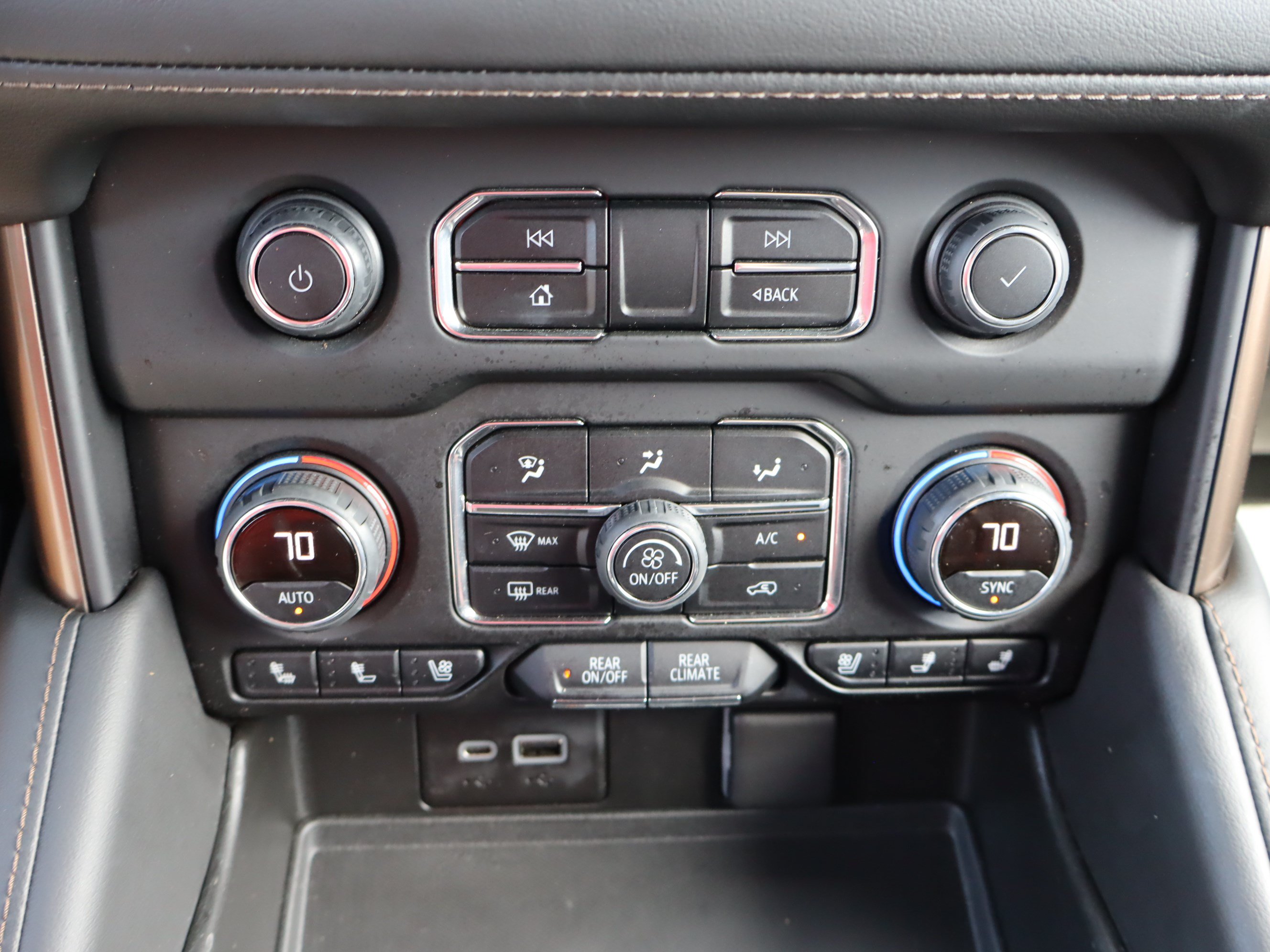Used 2022 Chevrolet Tahoe High Country AWD/4WD image 30