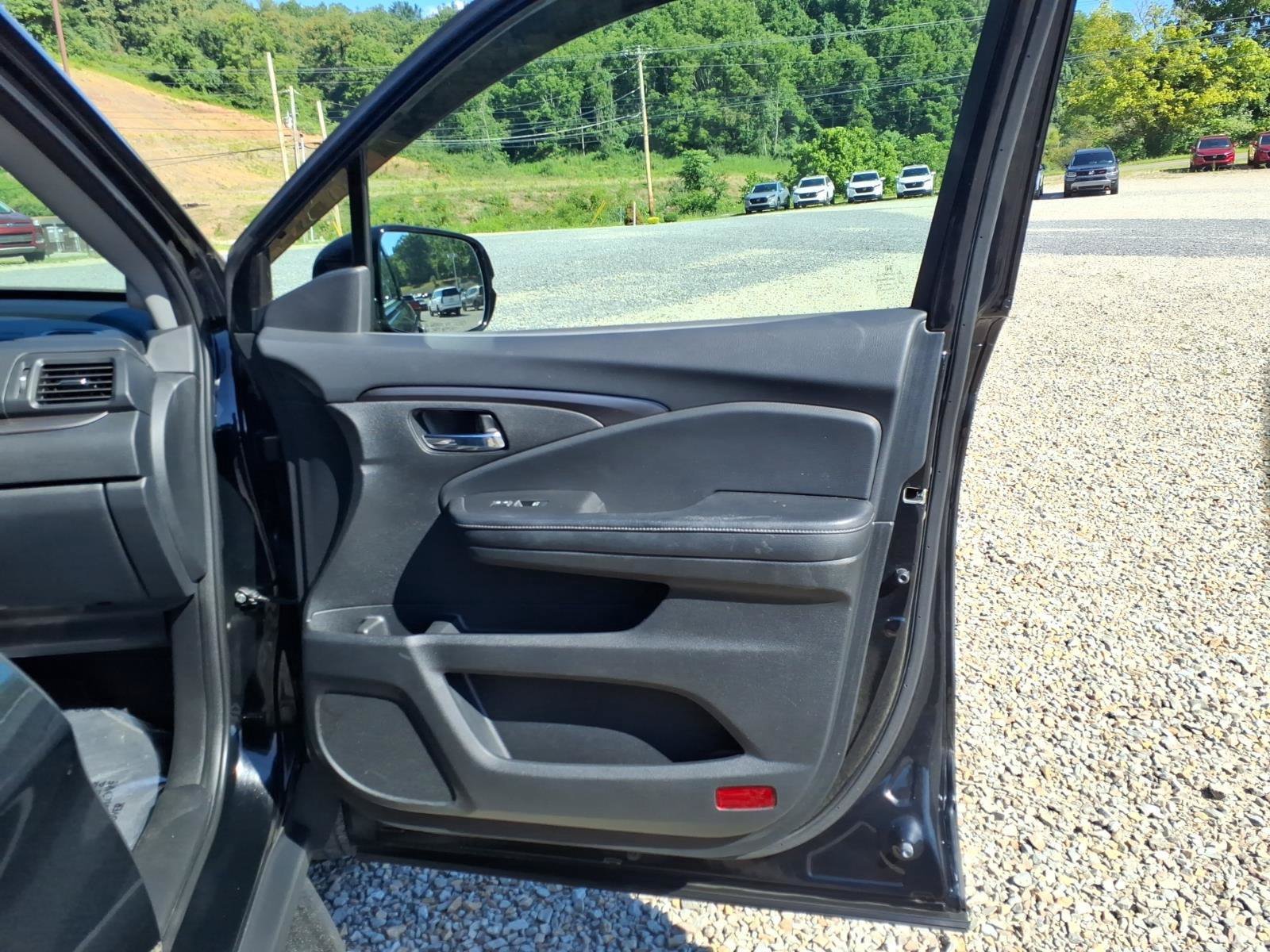 Used 2017 Honda Ridgeline Sport image 17