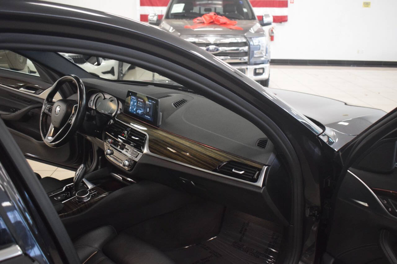 Used 2018 BMW 540i RWD image 41