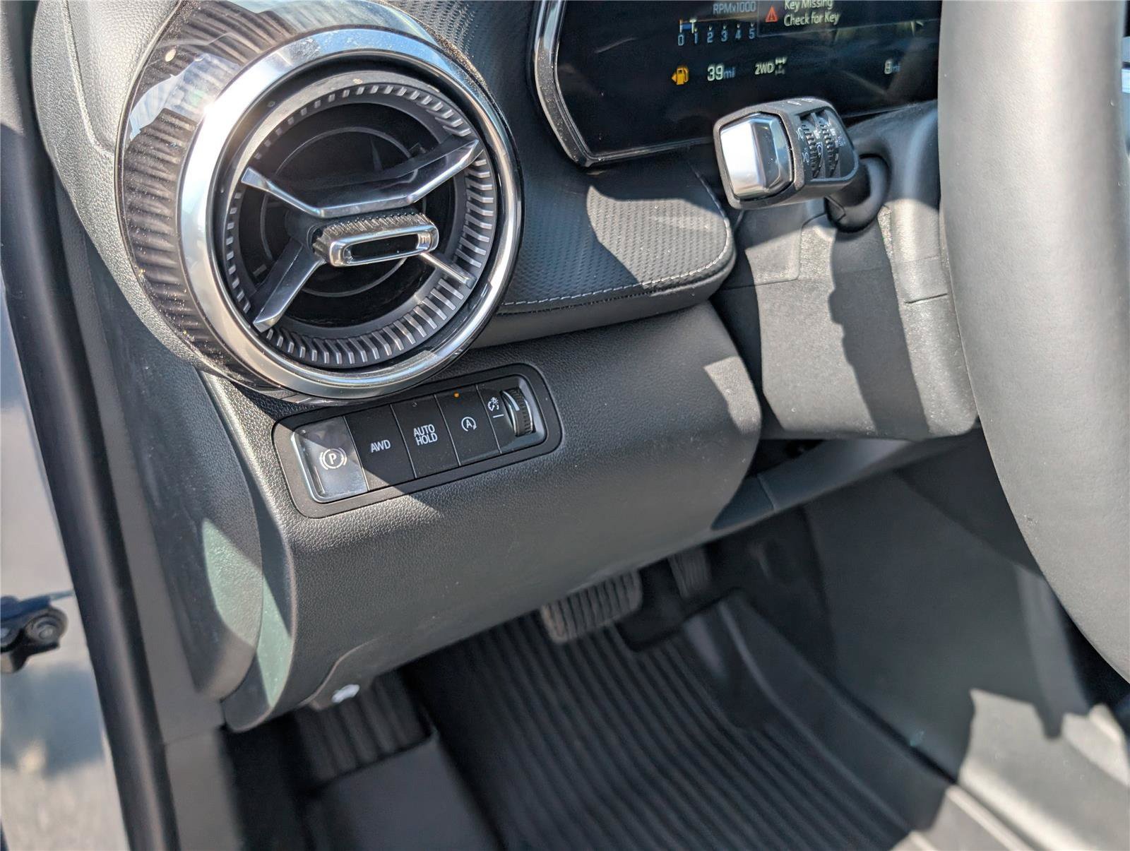 New 2026 Chevrolet Equinox LT w/ Safety and Technology Package AWD/4WD image 16