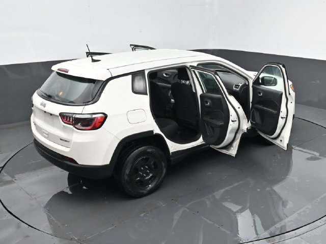 Used 2021 Jeep Compass Sport AWD/4WD image 25