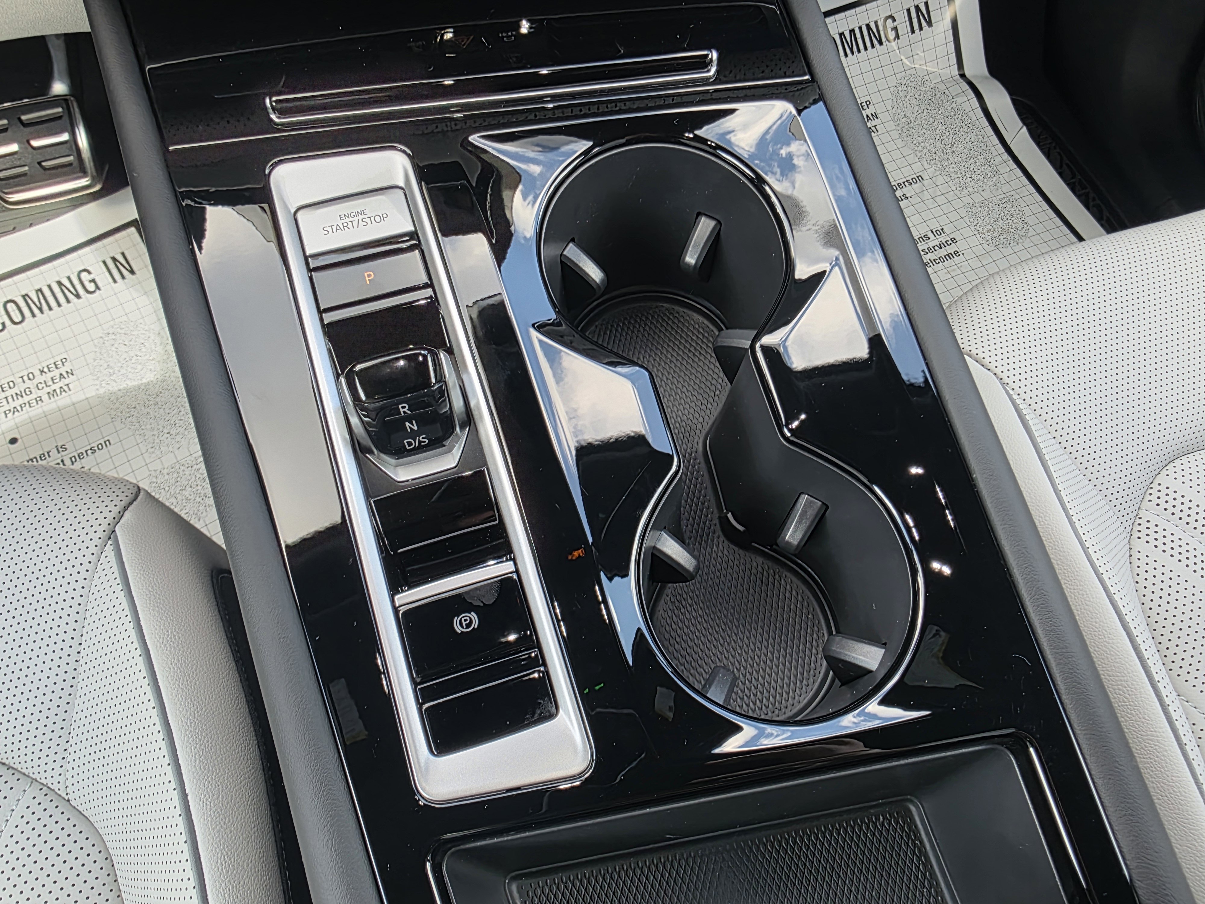 New 2026 Volkswagen Atlas Cross Sport SEL Premium R-Line image 18