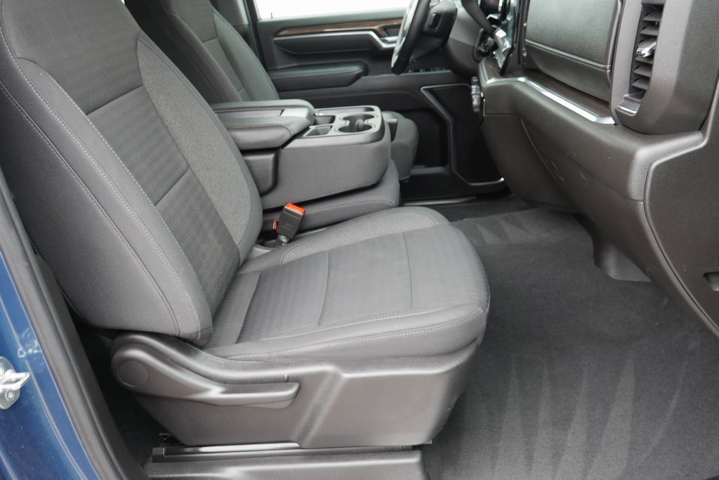 Used 2025 Chevrolet Silverado 2500 LT w/ Convenience Package image 20